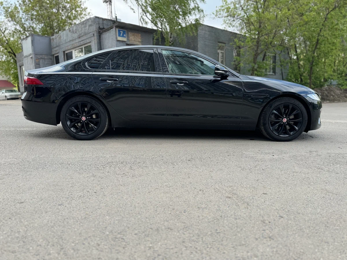 Jaguar XF аренда